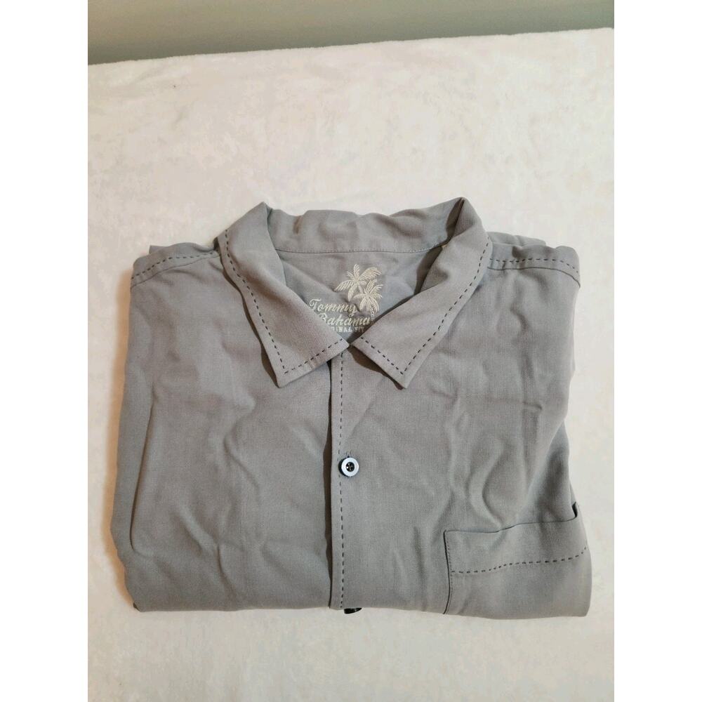 Tommy Bahama Original Fit Shirt Mens Large Gray 100% Silk Short Sleeve Hawaiian